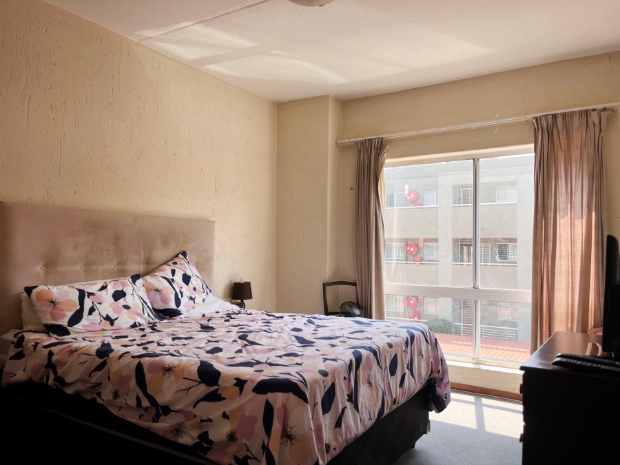 1 Bedroom Property for Sale in Glensan Gauteng