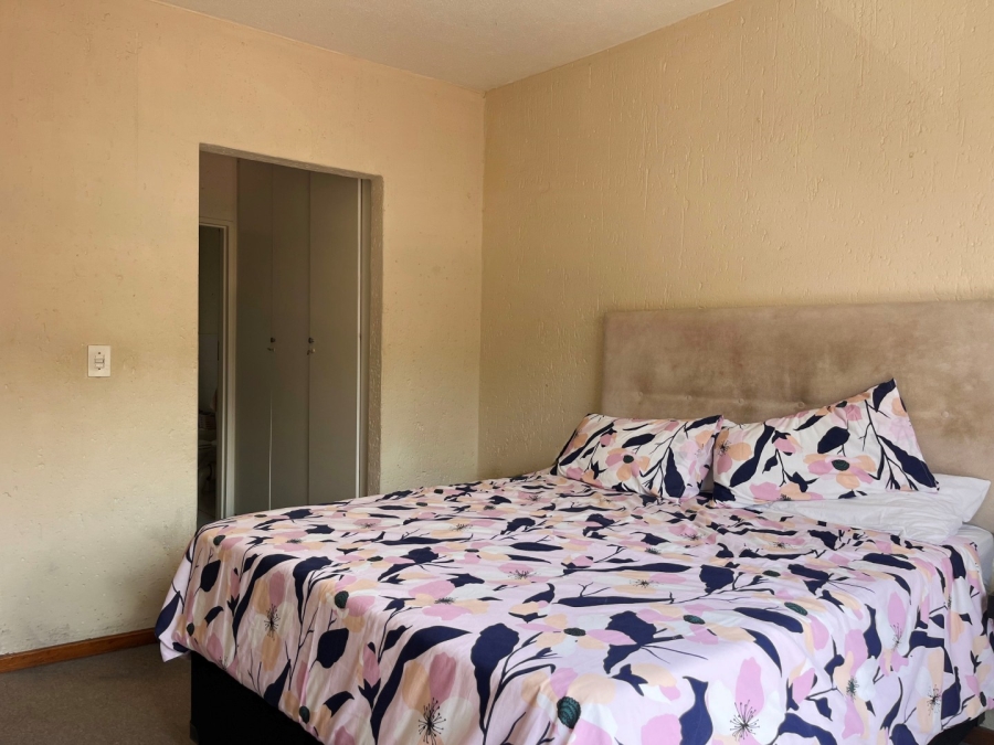 1 Bedroom Property for Sale in Glensan Gauteng