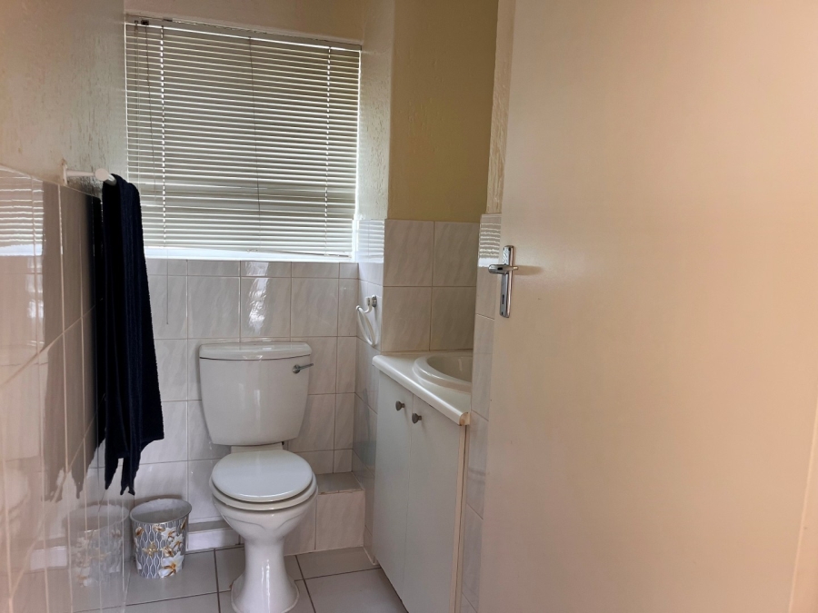1 Bedroom Property for Sale in Glensan Gauteng