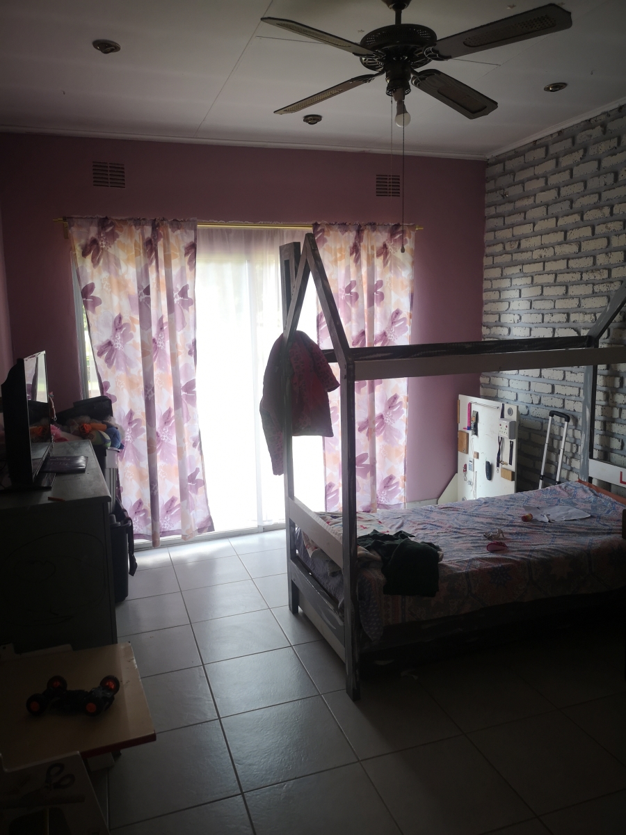 4 Bedroom Property for Sale in Glen Donald A H Gauteng