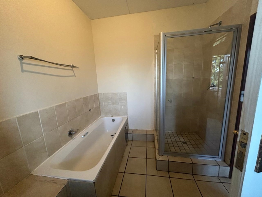 2 Bedroom Property for Sale in Halfway Gardens Gauteng