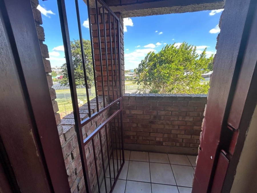 2 Bedroom Property for Sale in Halfway Gardens Gauteng