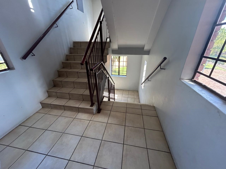 2 Bedroom Property for Sale in Halfway Gardens Gauteng