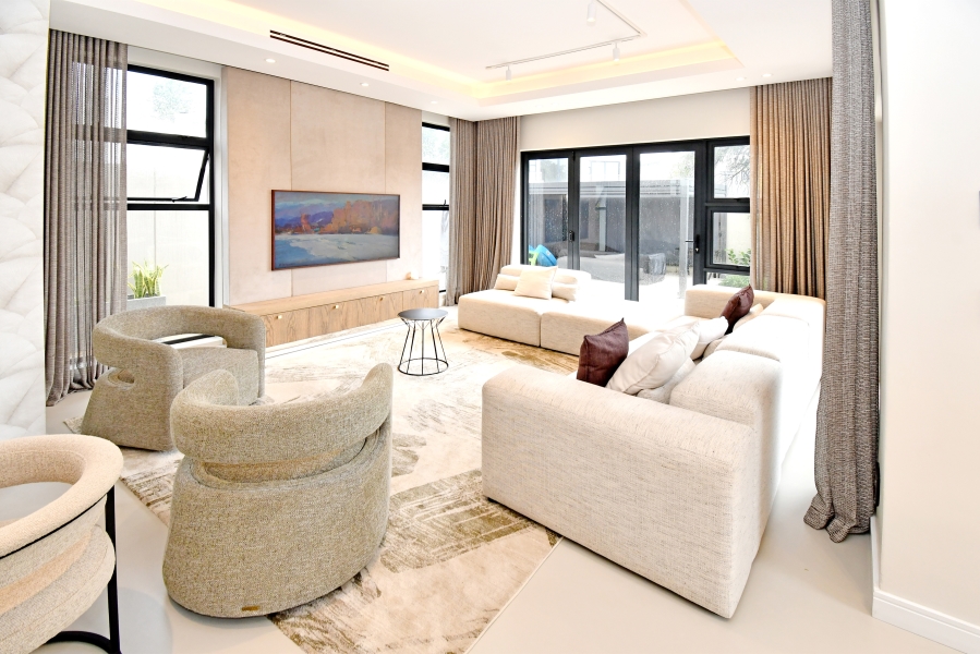 4 Bedroom Property for Sale in Lonehill Gauteng