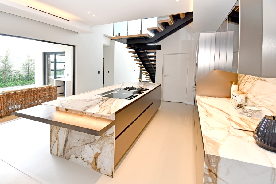 4 Bedroom Property for Sale in Lonehill Gauteng