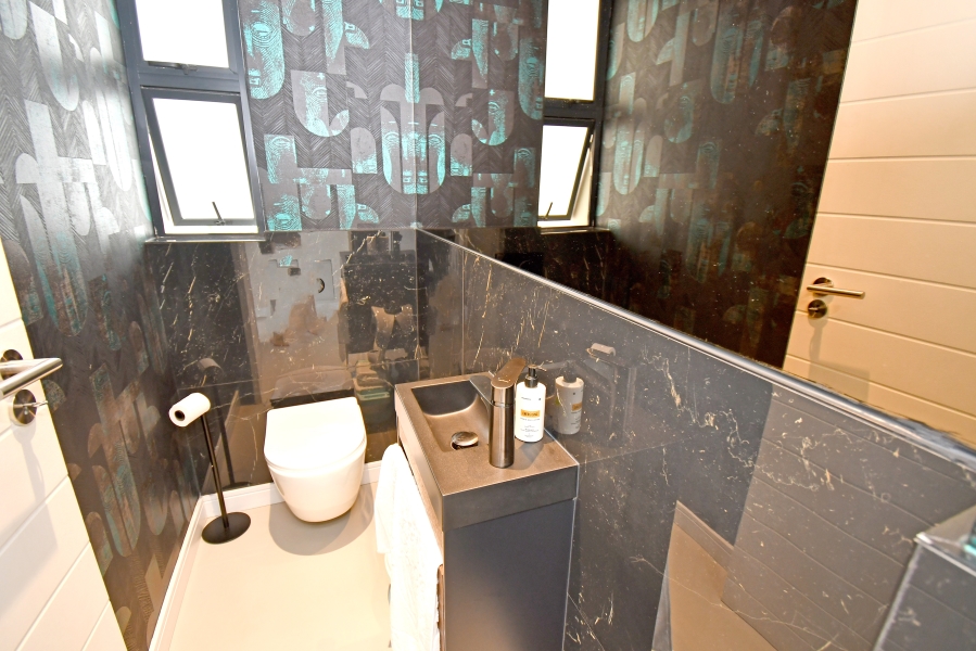 4 Bedroom Property for Sale in Lonehill Gauteng