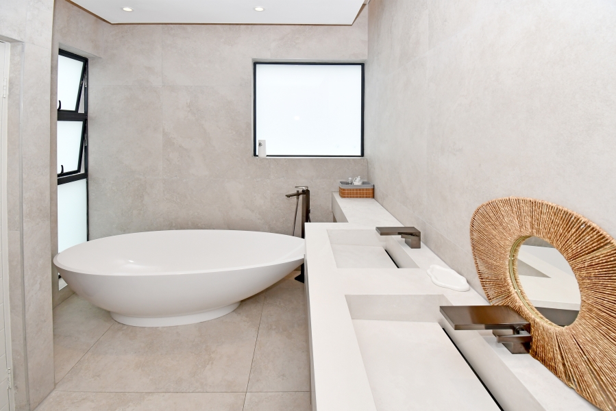 4 Bedroom Property for Sale in Lonehill Gauteng