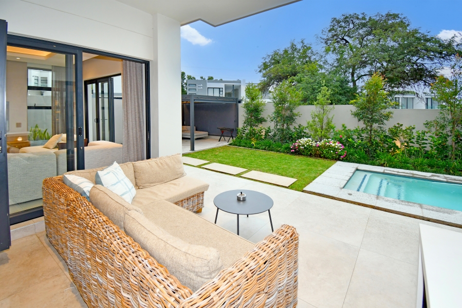 4 Bedroom Property for Sale in Lonehill Gauteng