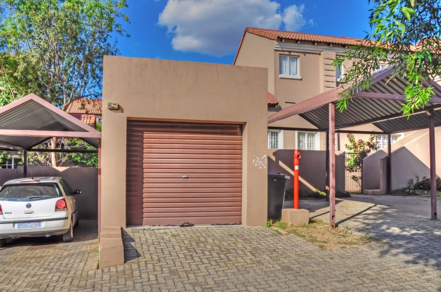 2 Bedroom Property for Sale in Vorna Valley Gauteng