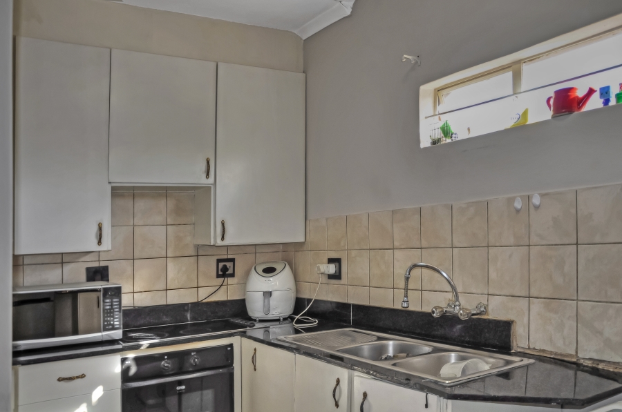 2 Bedroom Property for Sale in Vorna Valley Gauteng