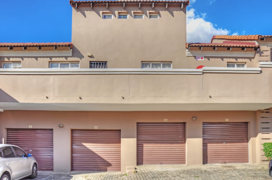 2 Bedroom Property for Sale in Vorna Valley Gauteng