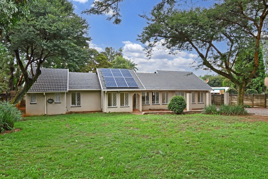 4 Bedroom Property for Sale in Vorna Valley Gauteng