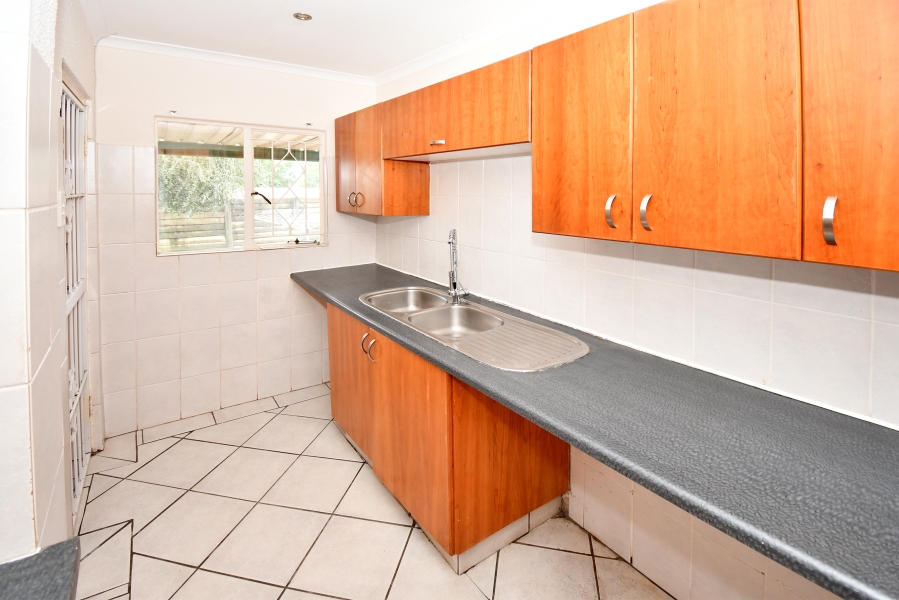 4 Bedroom Property for Sale in Vorna Valley Gauteng