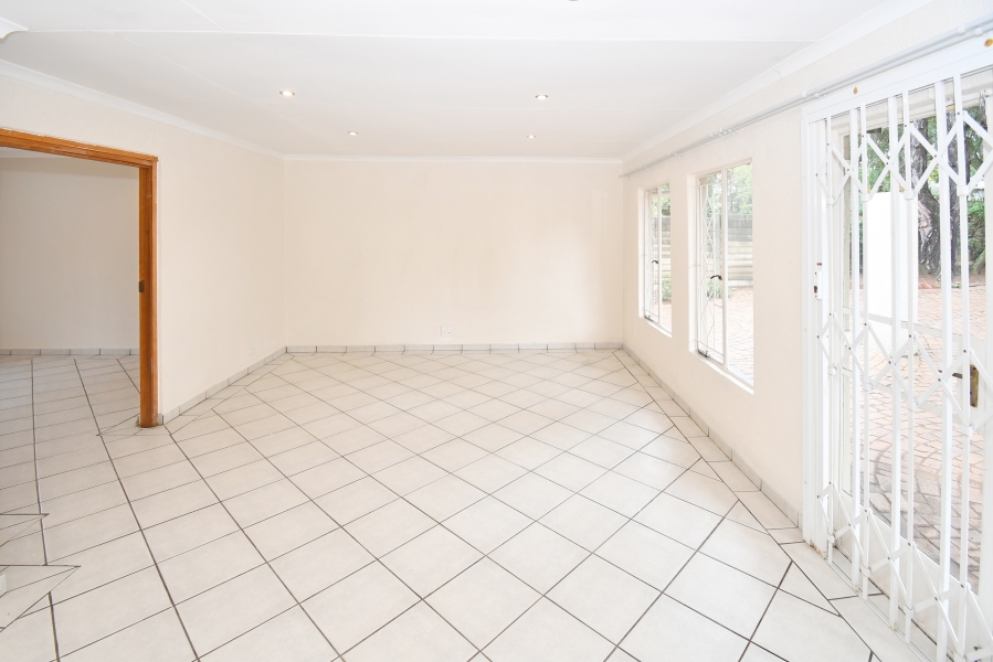 4 Bedroom Property for Sale in Vorna Valley Gauteng