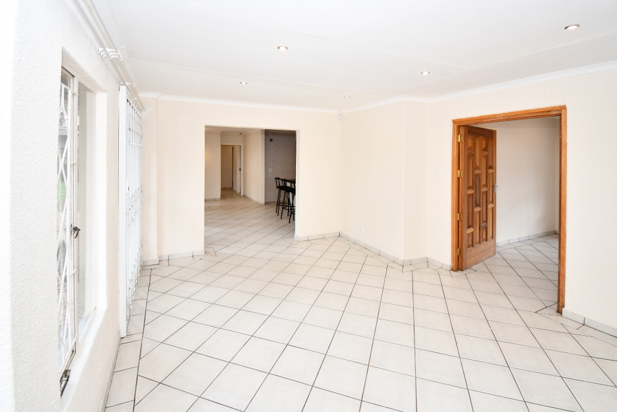 4 Bedroom Property for Sale in Vorna Valley Gauteng