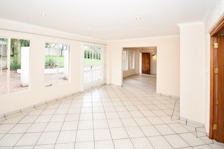 4 Bedroom Property for Sale in Vorna Valley Gauteng