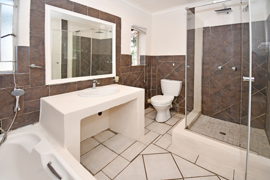 4 Bedroom Property for Sale in Vorna Valley Gauteng