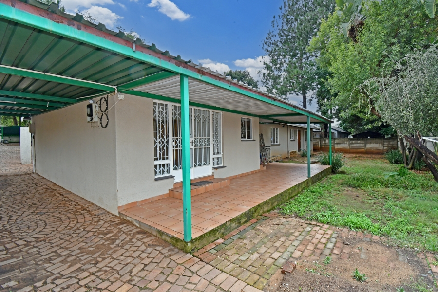 4 Bedroom Property for Sale in Vorna Valley Gauteng