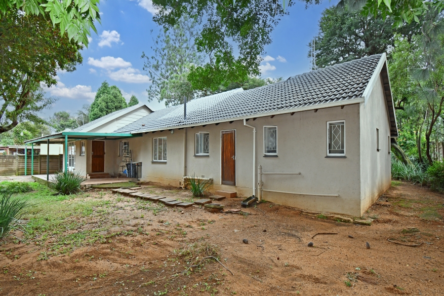 4 Bedroom Property for Sale in Vorna Valley Gauteng