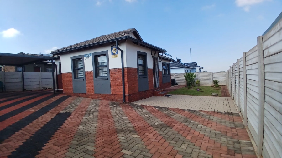 3 Bedroom Property for Sale in Mindalore Gauteng