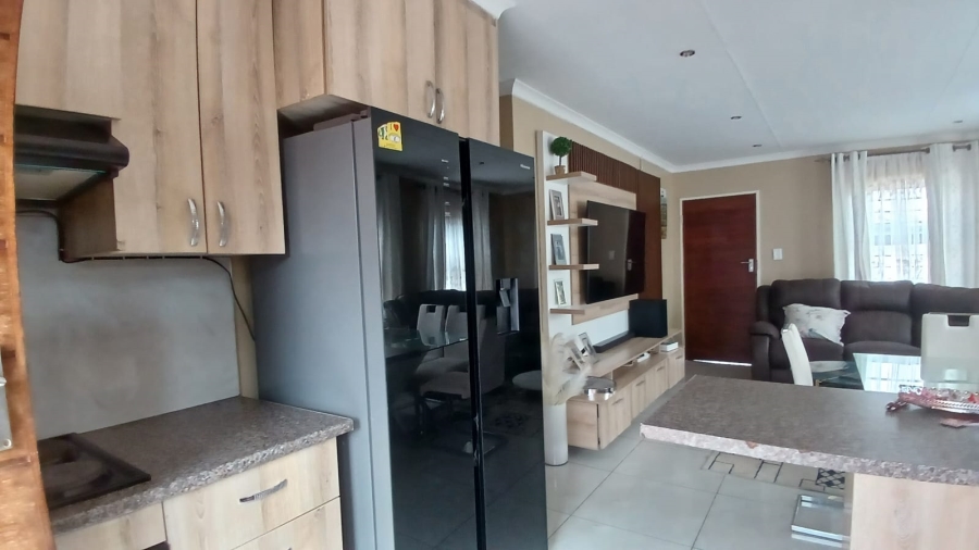 3 Bedroom Property for Sale in Mindalore Gauteng