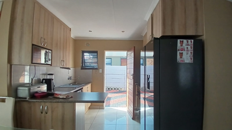 3 Bedroom Property for Sale in Mindalore Gauteng