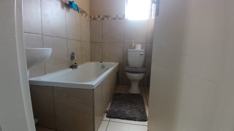3 Bedroom Property for Sale in Mindalore Gauteng