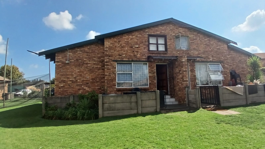 2 Bedroom Property for Sale in Mindalore Gauteng