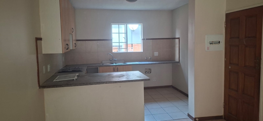 3 Bedroom Property for Sale in Die Hoewes Gauteng