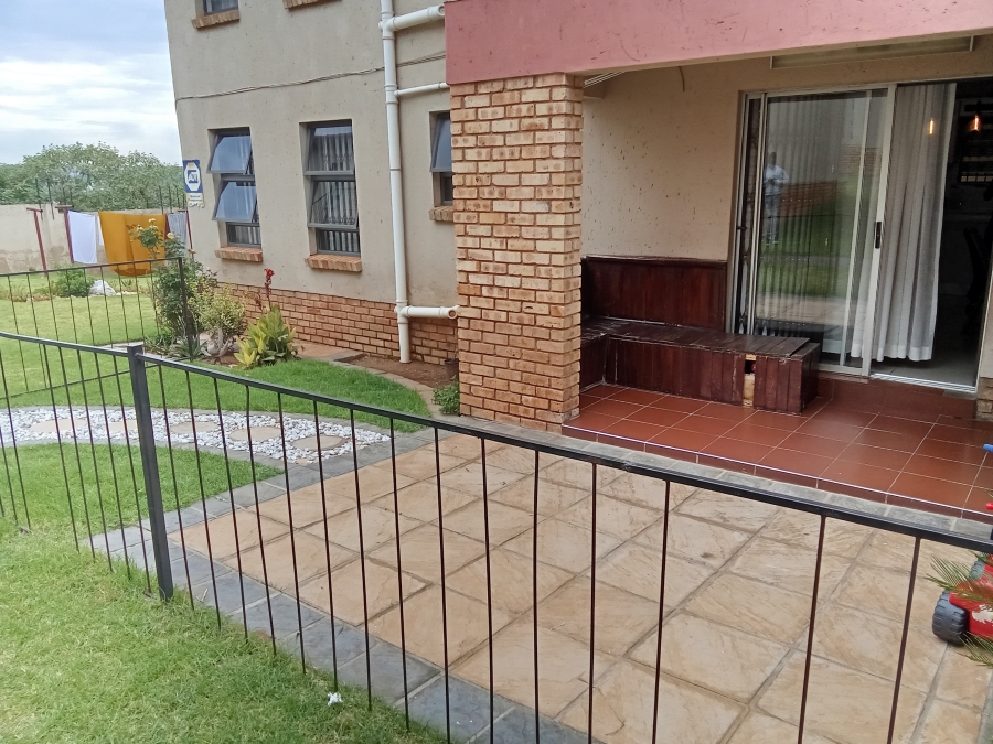3 Bedroom Property for Sale in Groblerpark Gauteng
