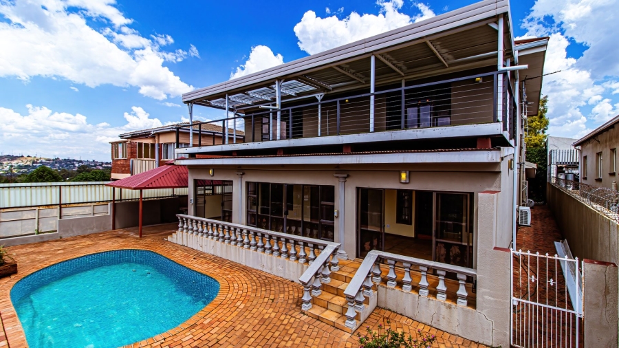 7 Bedroom Property for Sale in Kensington Gauteng