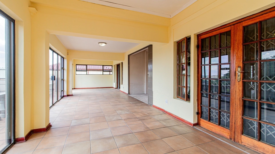 7 Bedroom Property for Sale in Kensington Gauteng
