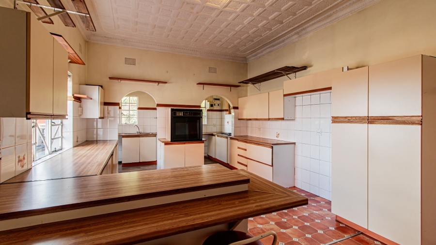 7 Bedroom Property for Sale in Kensington Gauteng