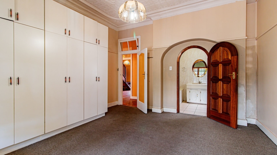 7 Bedroom Property for Sale in Kensington Gauteng