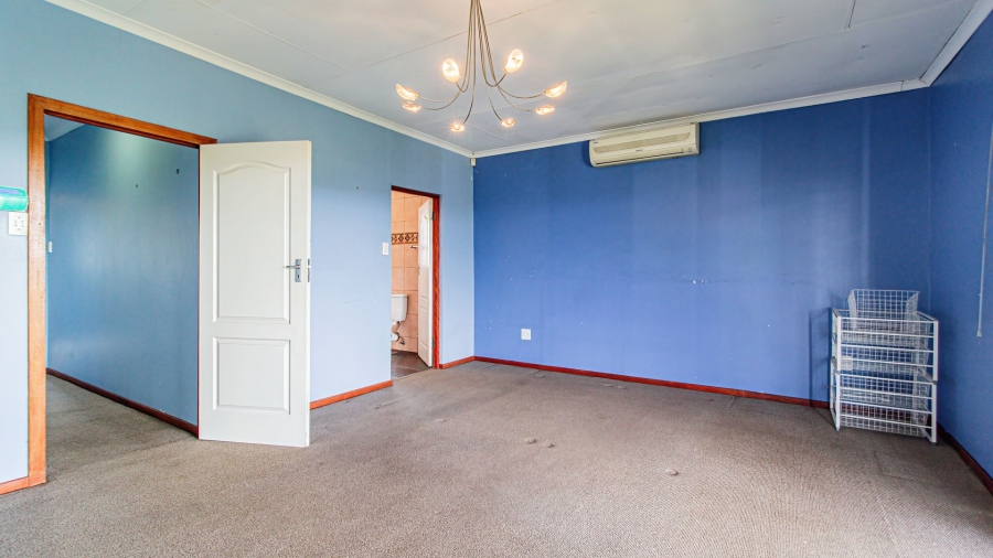 7 Bedroom Property for Sale in Kensington Gauteng