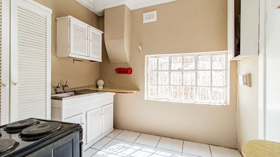 7 Bedroom Property for Sale in Kensington Gauteng