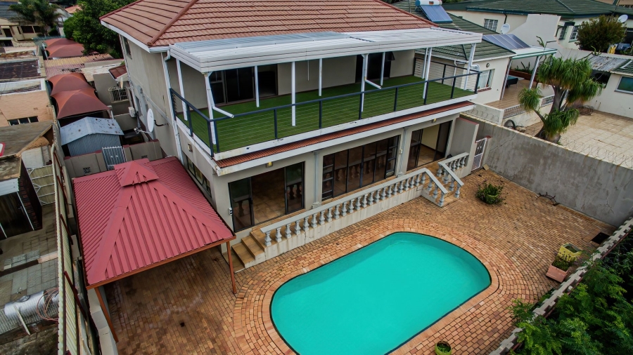 7 Bedroom Property for Sale in Kensington Gauteng