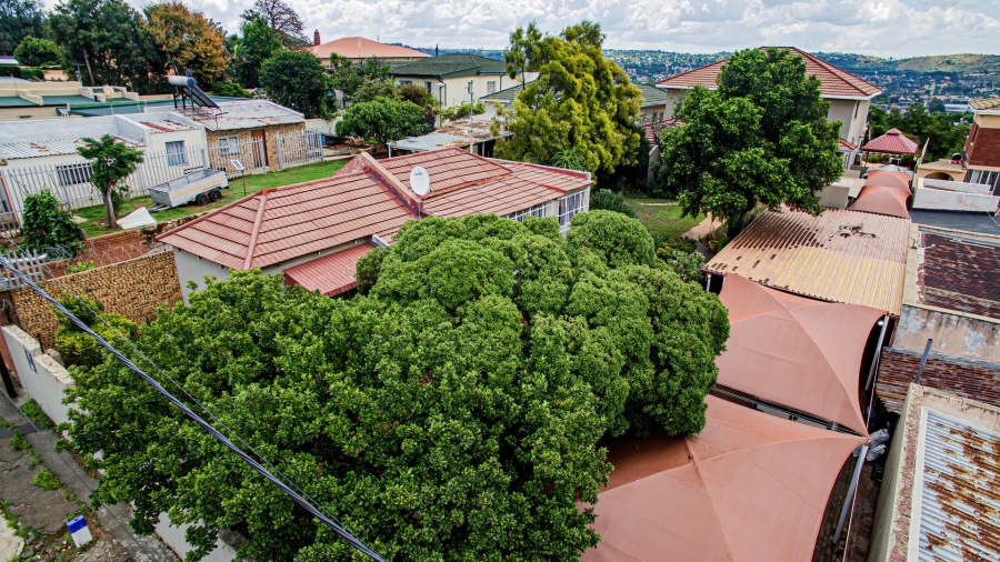 7 Bedroom Property for Sale in Kensington Gauteng