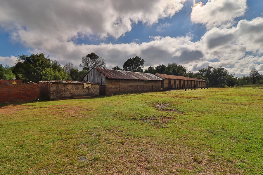 5 Bedroom Property for Sale in Hartzenbergfontein Gauteng