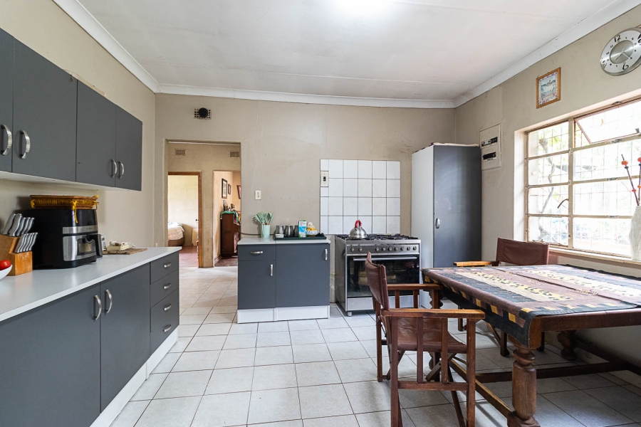 5 Bedroom Property for Sale in Hartzenbergfontein Gauteng