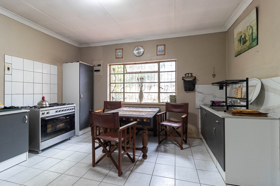 5 Bedroom Property for Sale in Hartzenbergfontein Gauteng