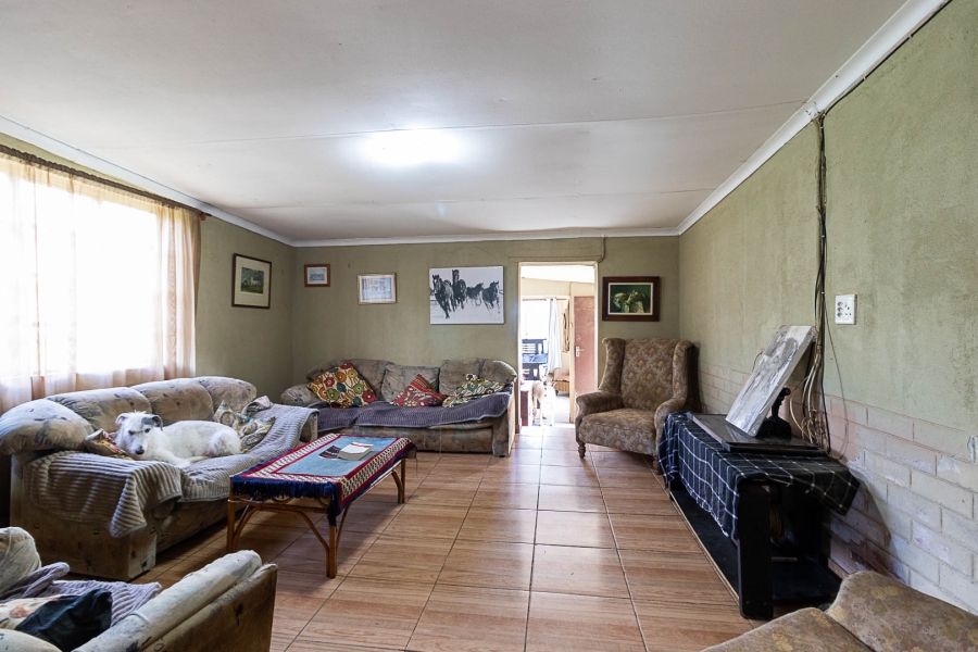 5 Bedroom Property for Sale in Hartzenbergfontein Gauteng