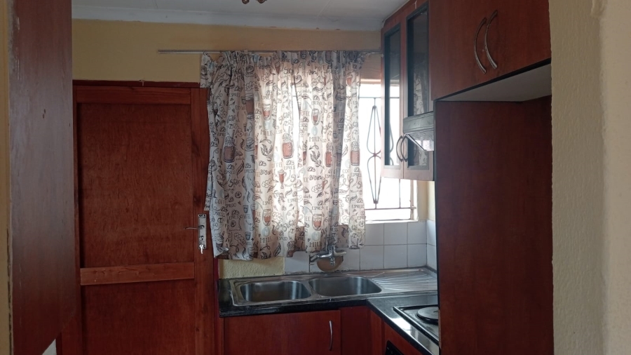 3 Bedroom Property for Sale in Lotus Gardens Gauteng