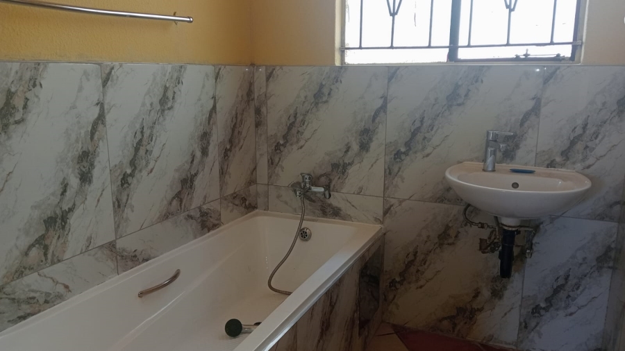 3 Bedroom Property for Sale in Lotus Gardens Gauteng