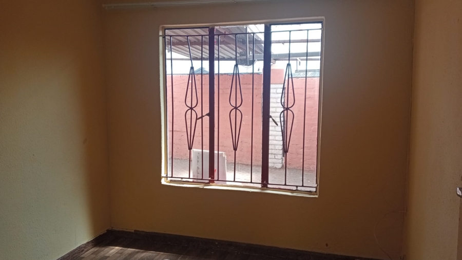 3 Bedroom Property for Sale in Lotus Gardens Gauteng