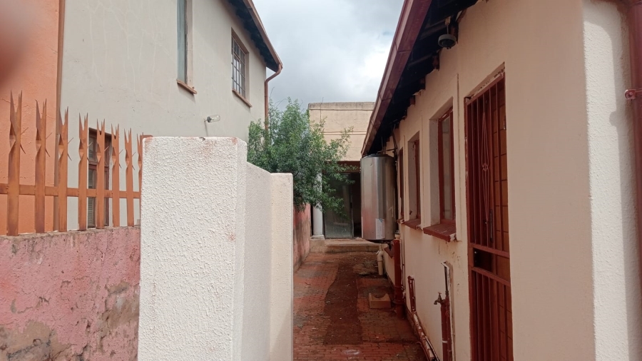 3 Bedroom Property for Sale in Lotus Gardens Gauteng