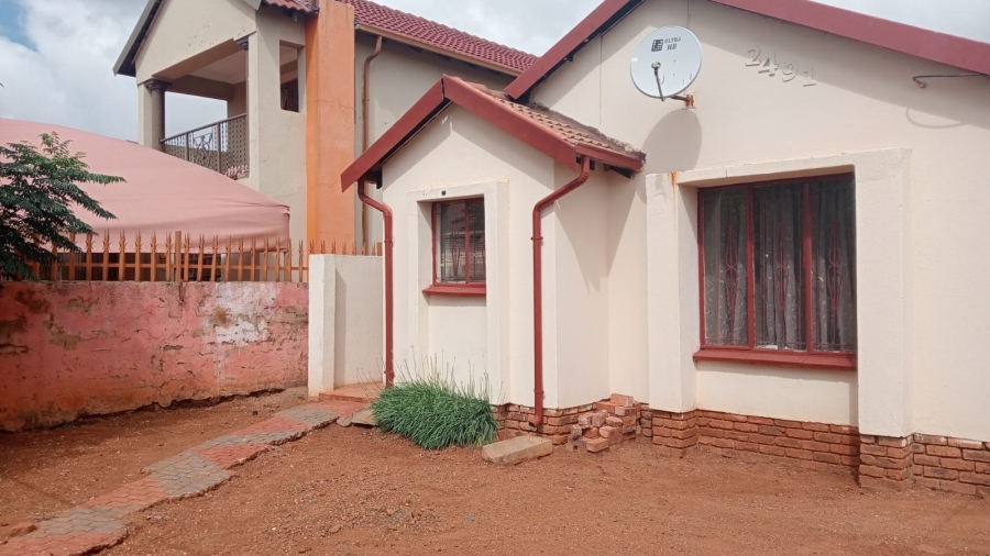 3 Bedroom Property for Sale in Lotus Gardens Gauteng