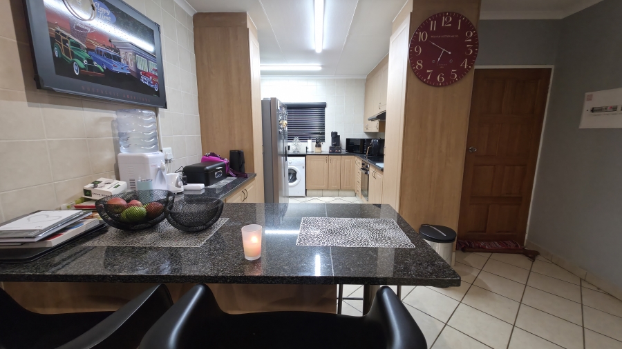 3 Bedroom Property for Sale in Paramount Estate Gauteng