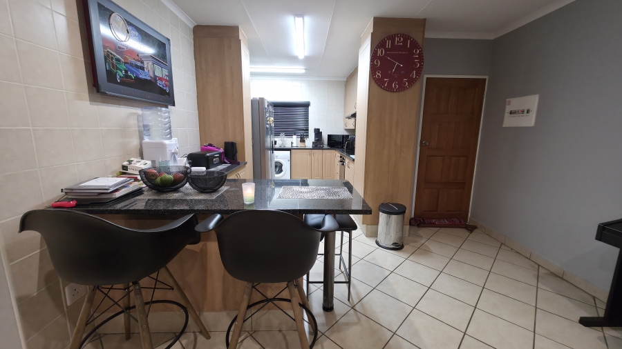 3 Bedroom Property for Sale in Paramount Estate Gauteng