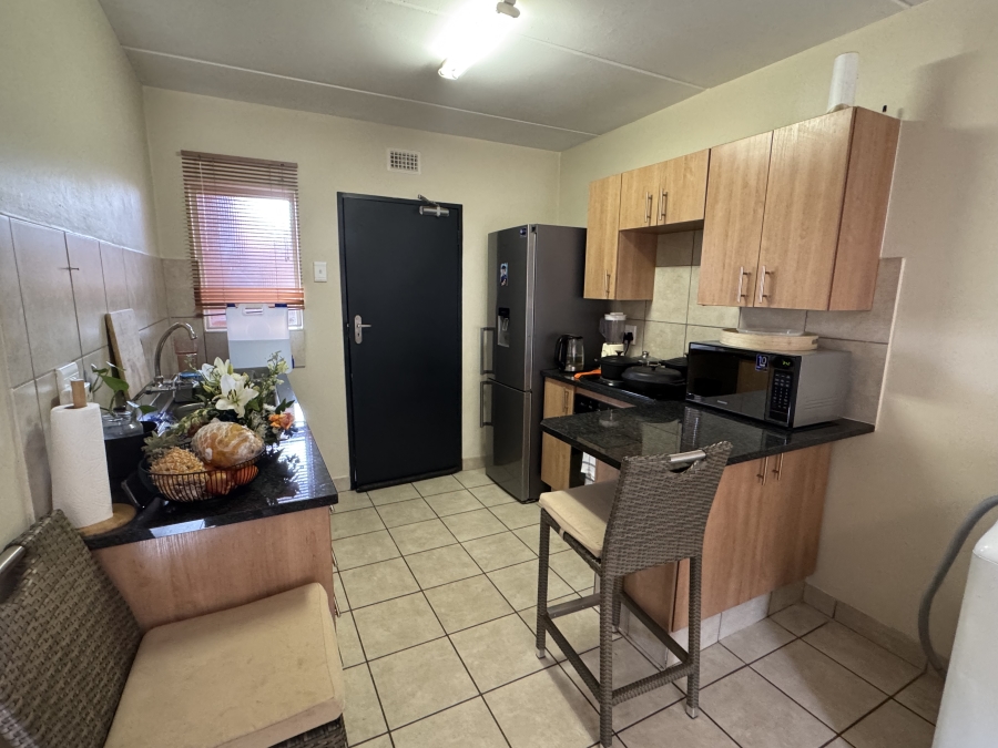 To Let 2 Bedroom Property for Rent in Olympus AH Gauteng